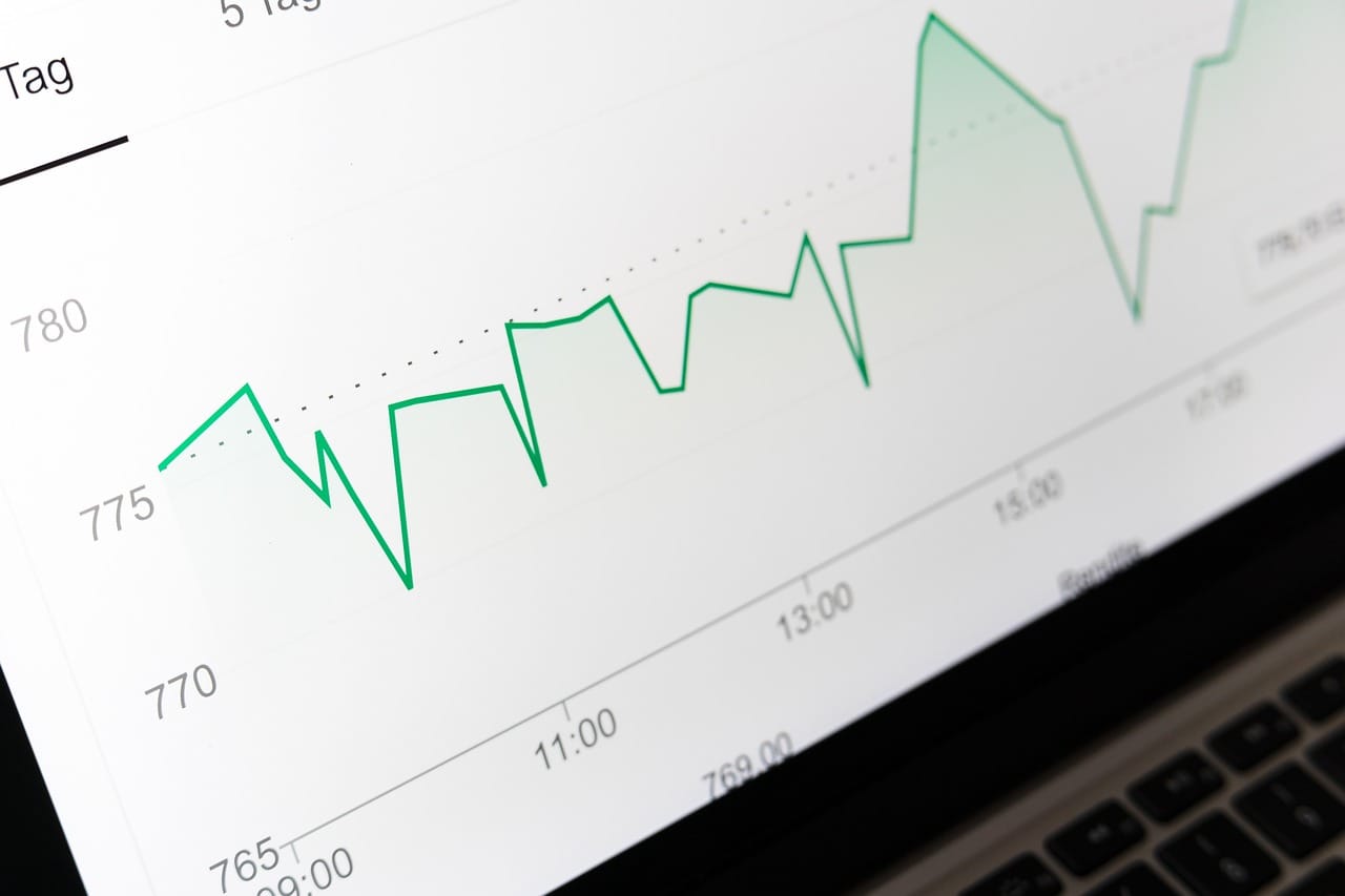 Investir en bourse : comment investir intelligemment vos premiers 1000€ ?